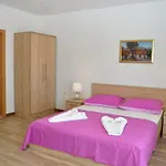 Ljubica Ljuban Daire *