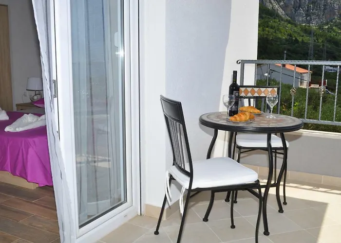 Ljubica Ljuban Апартаменти *