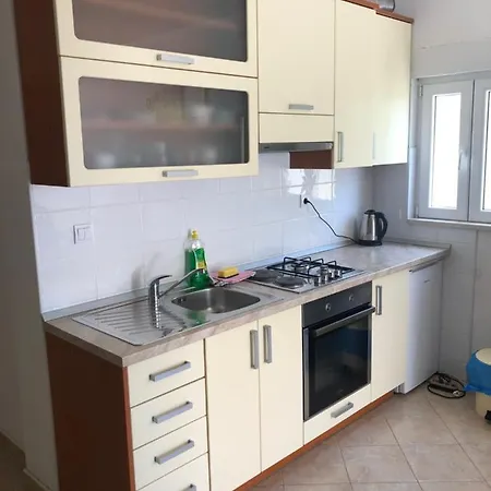 Ljubica Ljuban * Makarska