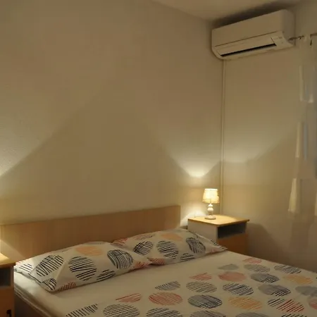 Ljubica Ljuban Apartman *
