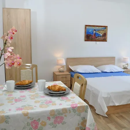 Ljubica Ljuban Apartmán *