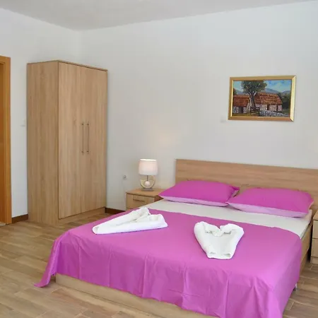 Ljubica Ljuban Apartman *