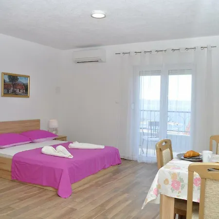 Ljubica Ljuban * Makarska
