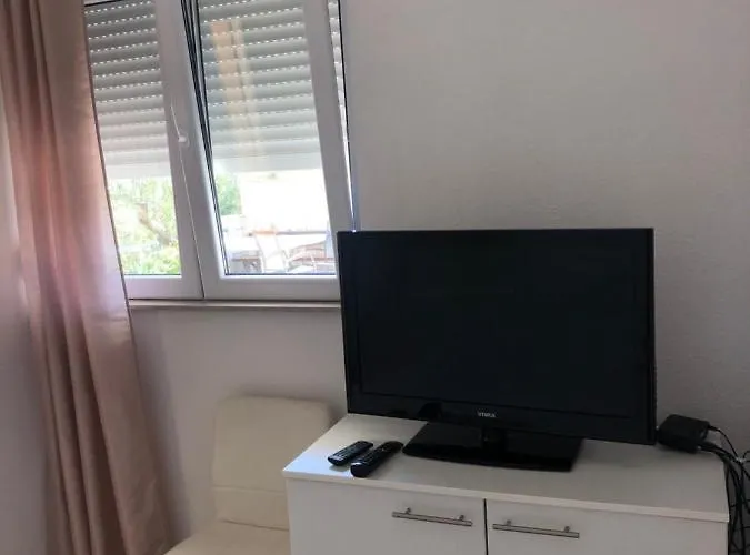 Ljubica Ljuban Apartment Makarska