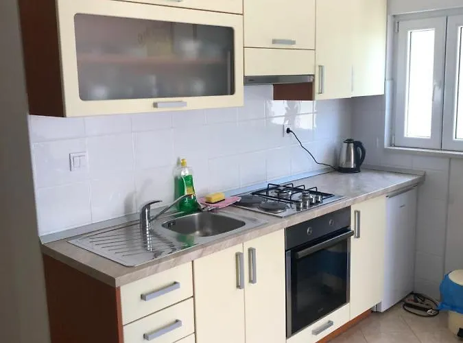 Ljubica Ljuban * Makarska