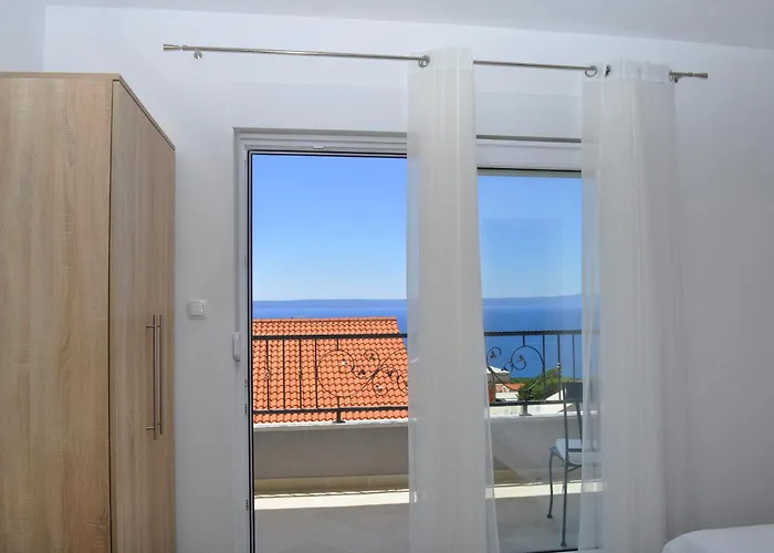 Ljubica Ljuban Apartment Makarska