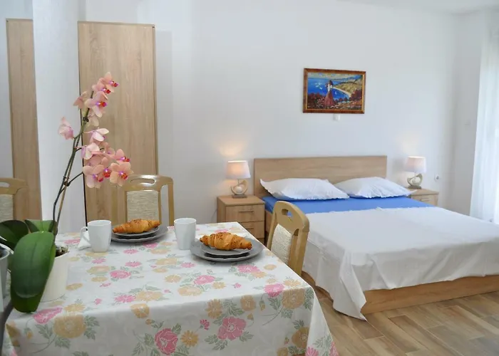 Ljubica Ljuban Apartment *