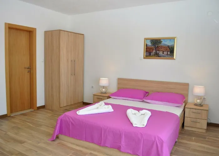 Ljubica Ljuban Apartment *