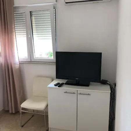 아파트 Ljubica Ljuban 마카르스카