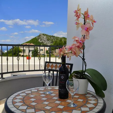 Ljubica Ljuban * Makarska