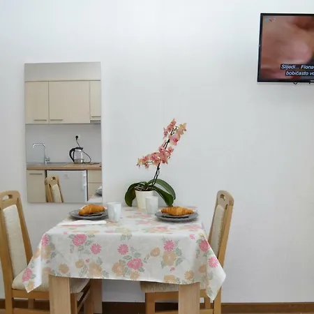 아파트 Ljubica Ljuban 마카르스카